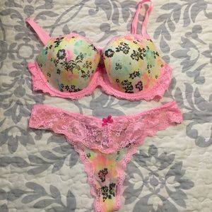 Victoria Secret bra & panty set